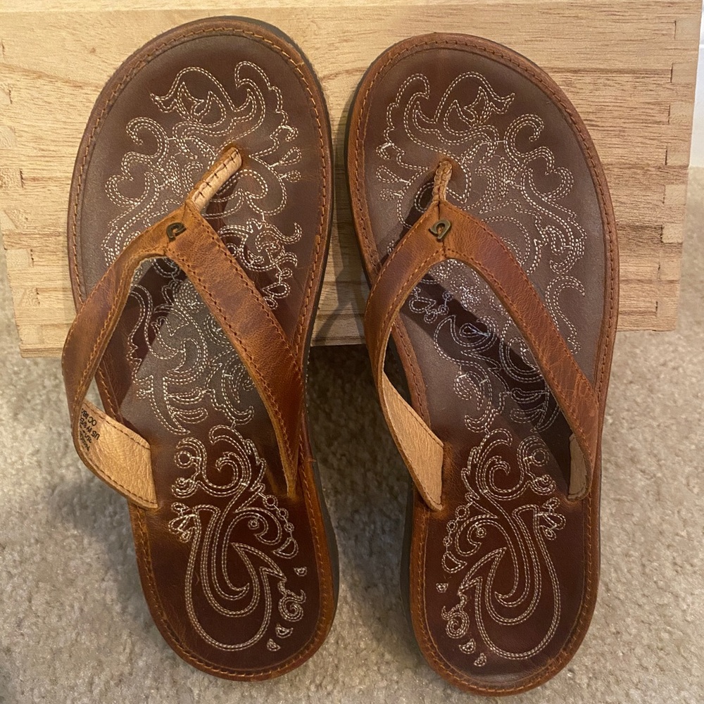 OluKai Sandals